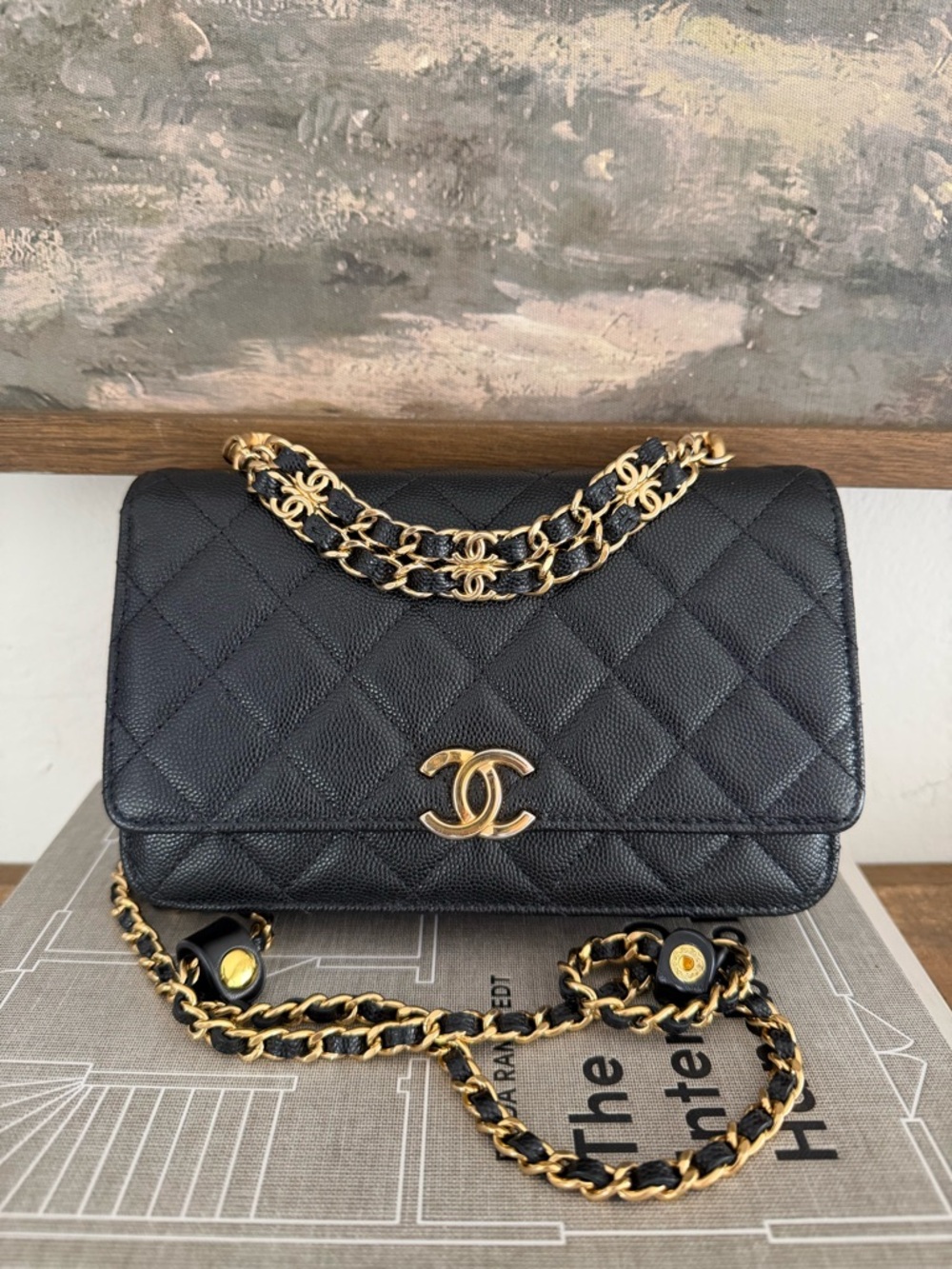 CHANEL Black Quilted Leather Shoulder Bag with Gold Chain